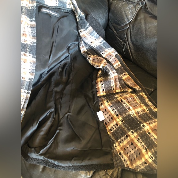 NANETTE LEPORE NWOT WOMEN’S BLAZER WITH FRONT ZIPPER/ 2 FRONT POCKETS SIZE 6 - Picture 10 of 13